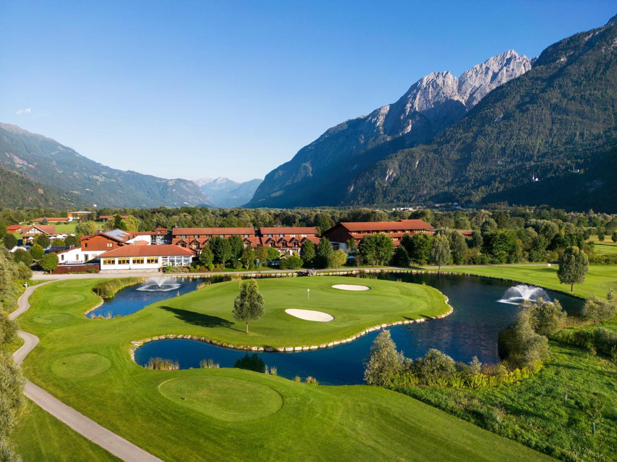 Dolomitengolf Hotel & Spa Lavant Exterior photo